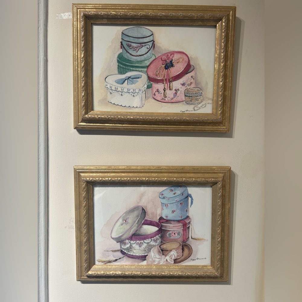 Set of boutique pictures